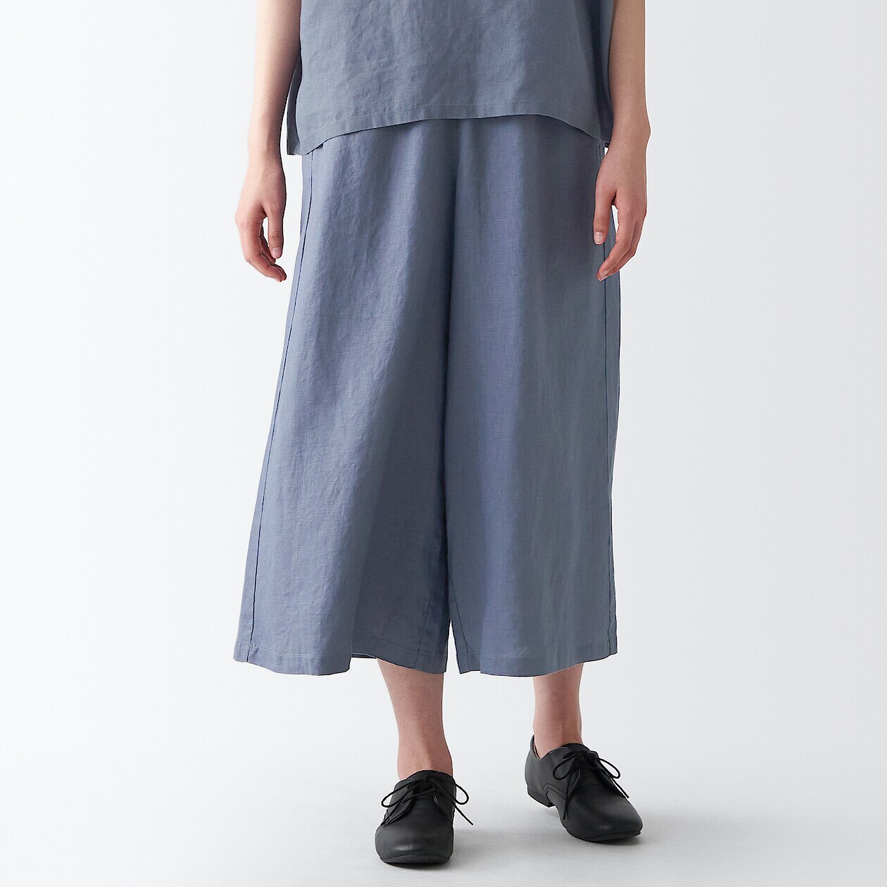 Shop Hemp Easy Cropped Pants online | Muji UAE